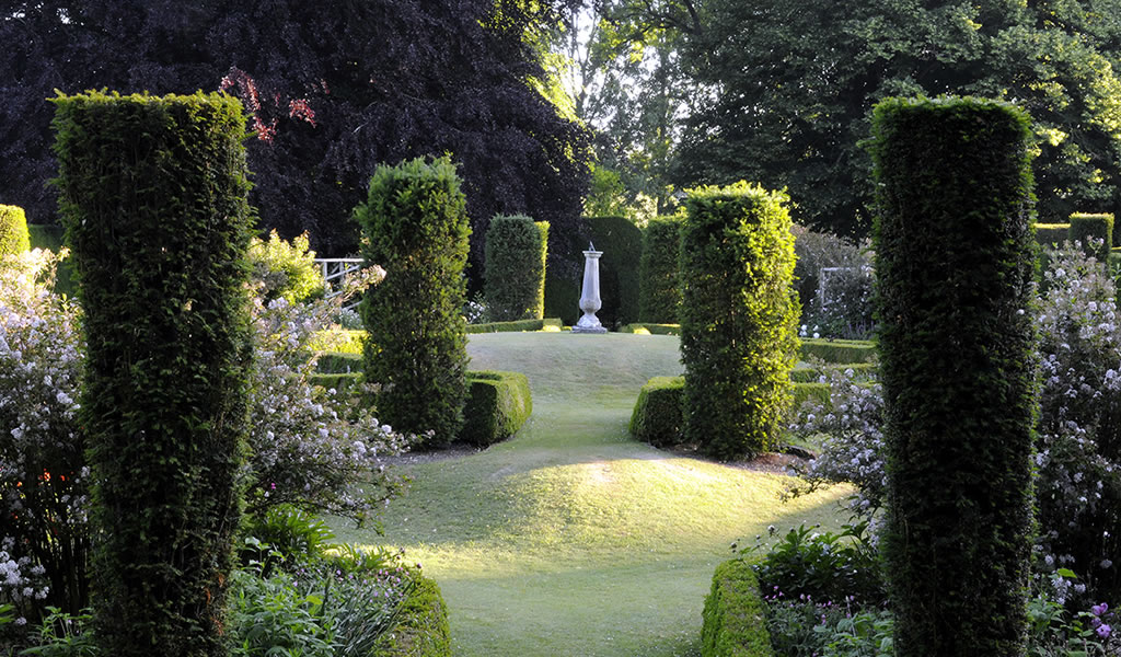 Cranborne Manor Garden